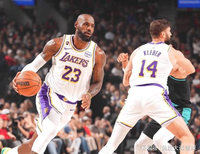 湖人116-132開拓者！無奈的不是慘敗，是老詹看清現實，1點成關鍵