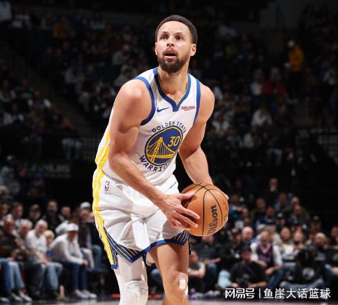 勇士創(chuàng)紀錄，庫里沒退路！愛德華茲毫無借口，科爾讓一人首發(fā)正確