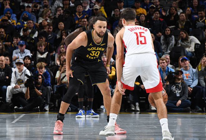 勇士5战仅1胜+下半场三分21中2!美媒:科尔像骗子 没KD都赢不了