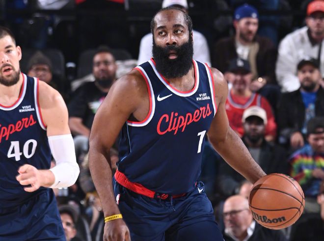 哈登带伤出战仅13分,快船18分惨败!快船三位球星都陷入困境