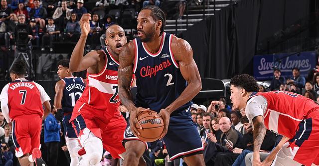 名記：倫納德因左膝不適返回洛杉磯治療 將缺席未來兩場(chǎng)客場(chǎng)比賽