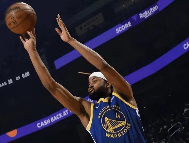 勇士大勝黃蜂！6配角齊爆，庫里被嚴防死守，格林轟20分仍副作用