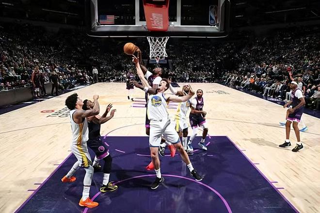 外線投籃方面的手感依然沒有恢復，勇士內線新星必須盡快有所提升