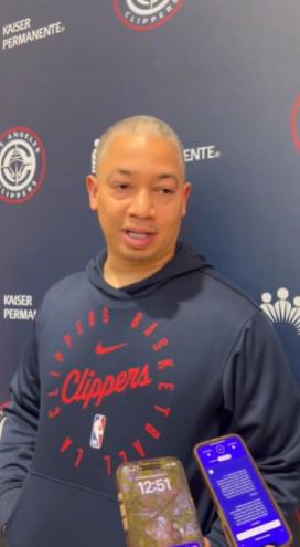 盧:我沒有跟保羅數(shù)周不說話,若屬實(shí)他怎么能上場(chǎng)打球呢?