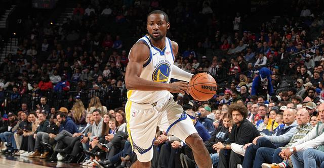 尴尬!勇士首节仅得10分刷新队史最低单节得分纪录