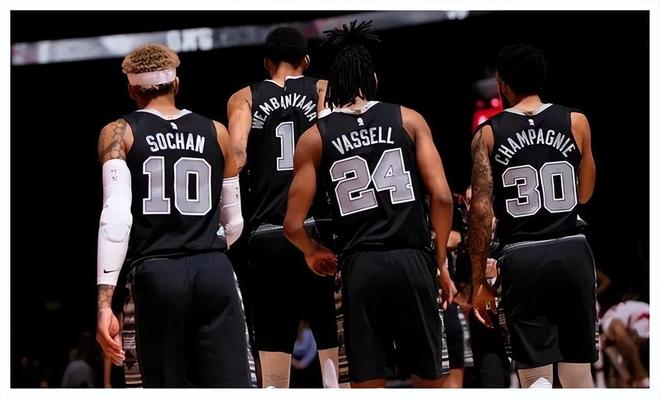 花小钱办大事!一笔交易+4400万引援球队变废为宝,战绩冲西部前4