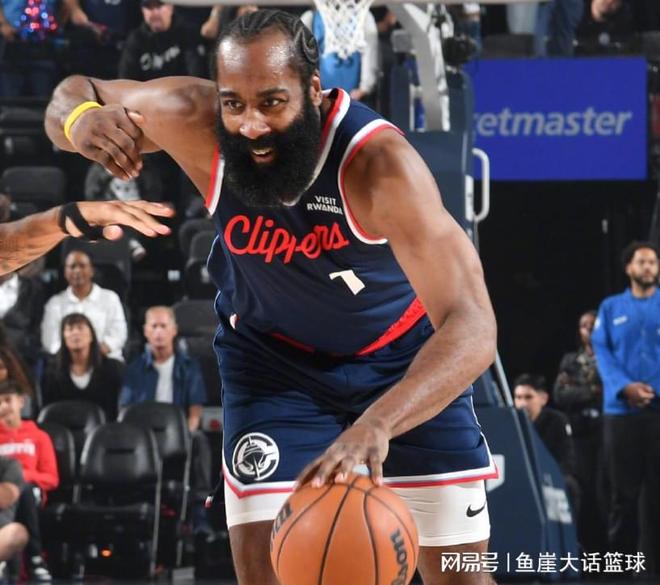 快船5连败!伦纳德36+7难救主,鲍威尔30+3,哈登11+3创耻辱纪录