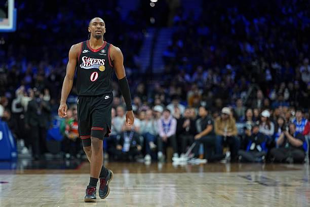 Shams：New Balance將為76人后衛馬克西推出簽名鞋