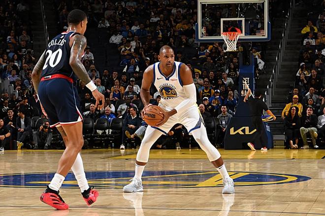 上半場(chǎng)簡(jiǎn)直被快船打爆了！勇士還得謹(jǐn)慎使用這位39歲的內(nèi)線老將？