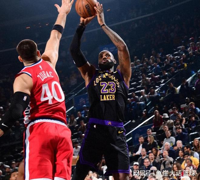 拒逆轉！東契奇32+8小卡24+5，哈登18+7完成救贖，老詹23+6創紀錄