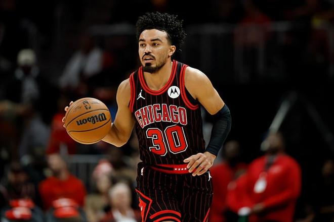 正負(fù)值+32！公牛替補(bǔ)控衛(wèi)算是在各方面都打爆了快船的防線？