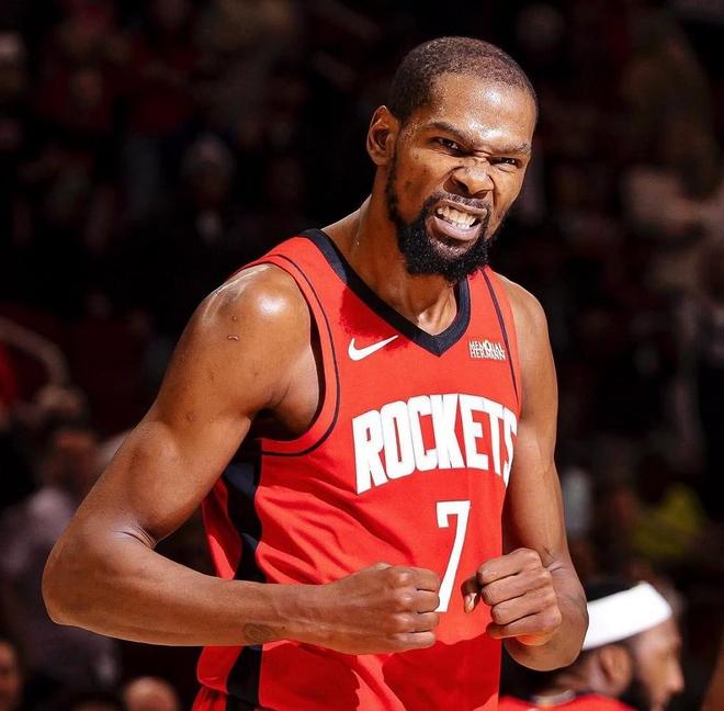 就在刚刚！KD超哈登成队史第一人：这就是火箭8换1的理由！...