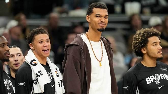 搞笑，文班亞馬的馬刺隊友宣布，他的目標是成為世界第二防守球員