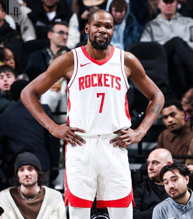 恩比德三雙馬克西36+10，杜蘭特空砍36分+干擾絕殺，76人力克火箭