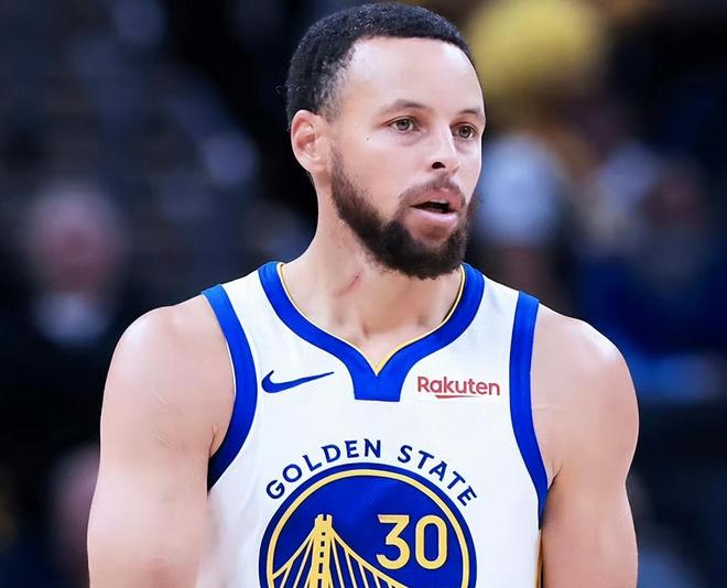 空砍48分12记三分!库里太狠了,一战刷爆多项NBA纪录,愈老愈妖