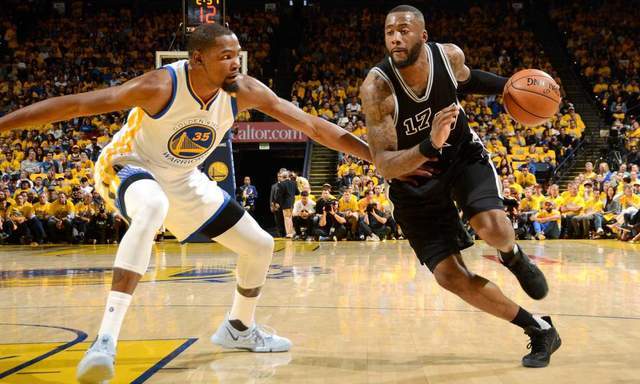 NBA人物志|被遺忘的馬刺名宿，用150元報(bào)名費(fèi)，換來(lái)千萬(wàn)高薪