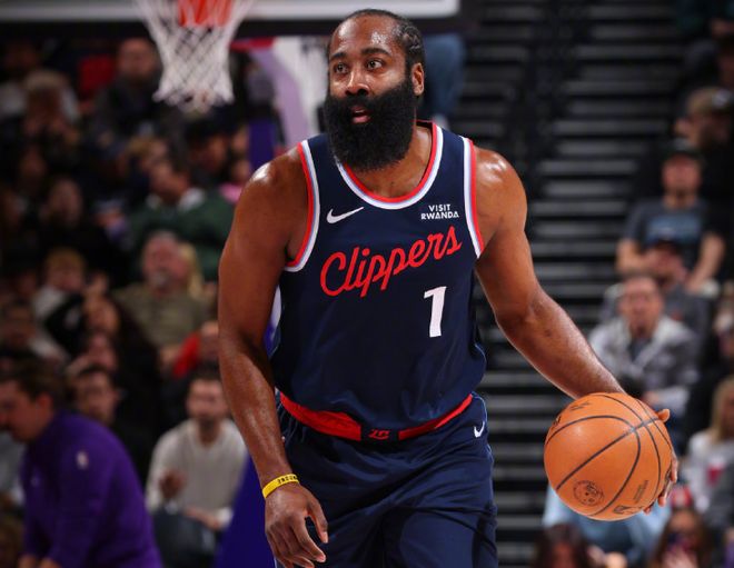 19戰(zhàn)16勝繼續(xù)北伐！哈登16+3+10+4小卡創(chuàng)生涯新高，快船輕取爵士