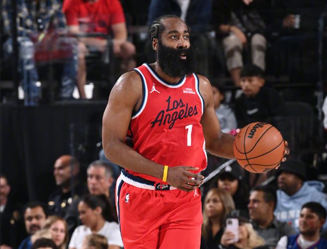 快船9戰(zhàn)6敗多慘：遭太陽雙殺跌西部倒三 哈登復(fù)出雙13爆發(fā)口角