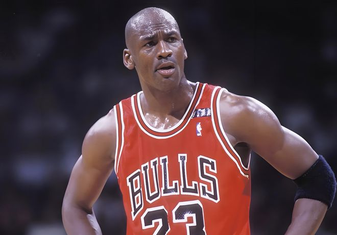 又轰下48+3+3+2!抱歉乔丹:你从历史第一变成了历史第二