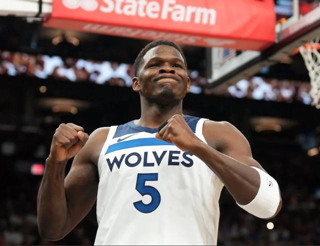 愛德華茲成2026全明星首發(fā)最大遺珠 他到底哪點(diǎn)不受球迷待見？