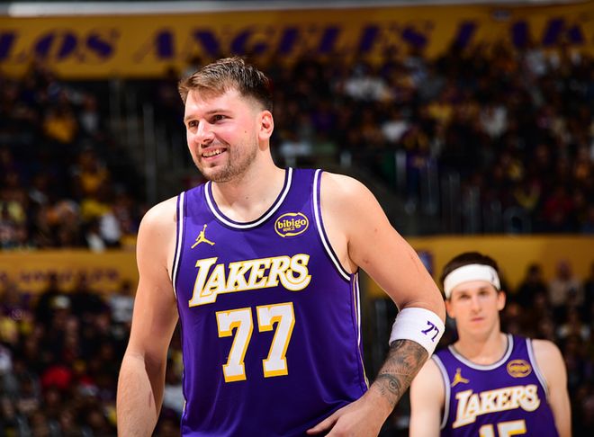 西部排名又变了:湖人高歌猛进,火箭躺升排名,3队排名互换