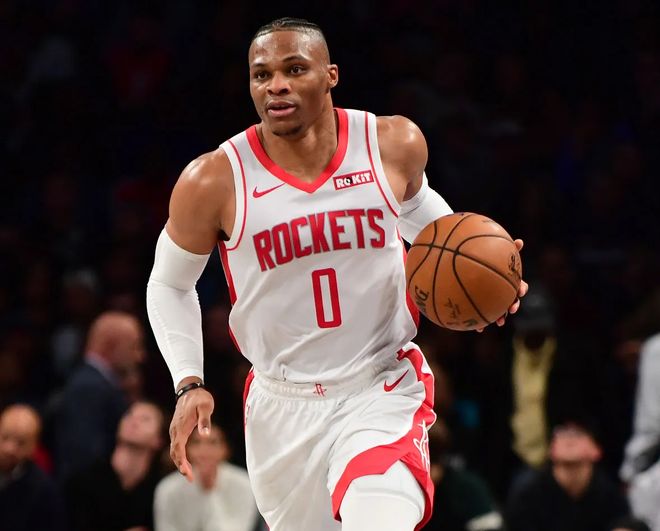 又轰下33+10+10!抱歉威少:你从队史第三变成了队史第四