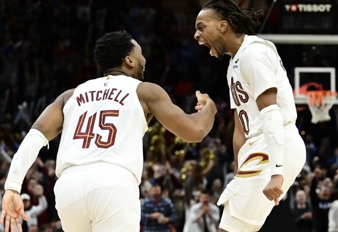 三分11中0也能赢!NBA历史最奇葩躺赢,1.9亿超巨把大腿抱出花了