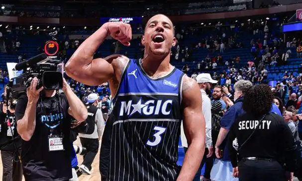 NBA常规赛明天12月14日赛程:魔术PK尼克斯,雷霆PK马刺