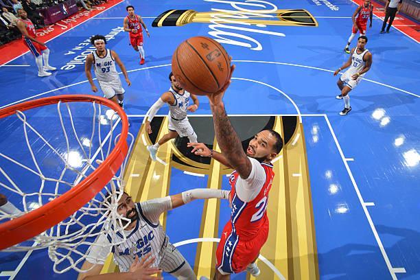 难得得到出场机会，76人的前NCAA第一大前锋的表现令人有些失望？...