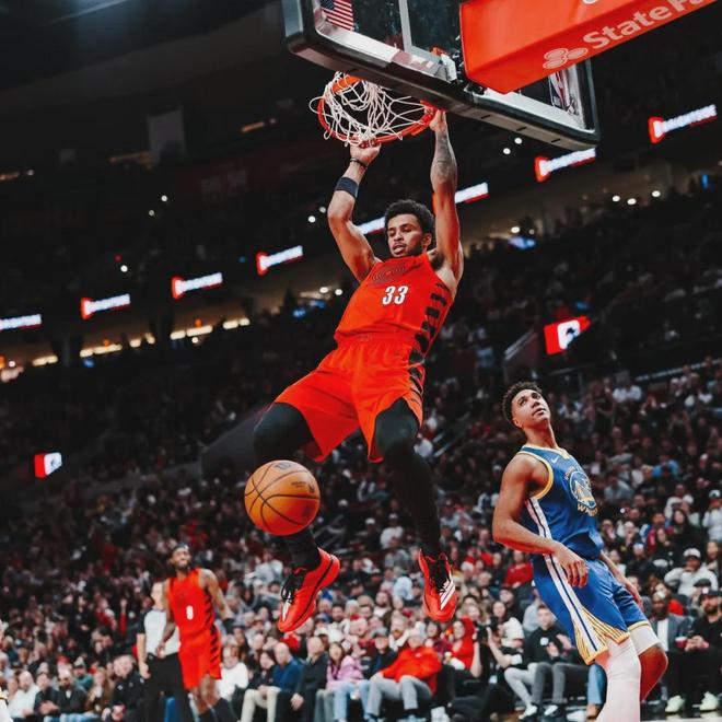 勇士被三杀!库里48+3+2!三分19中12生涯首败