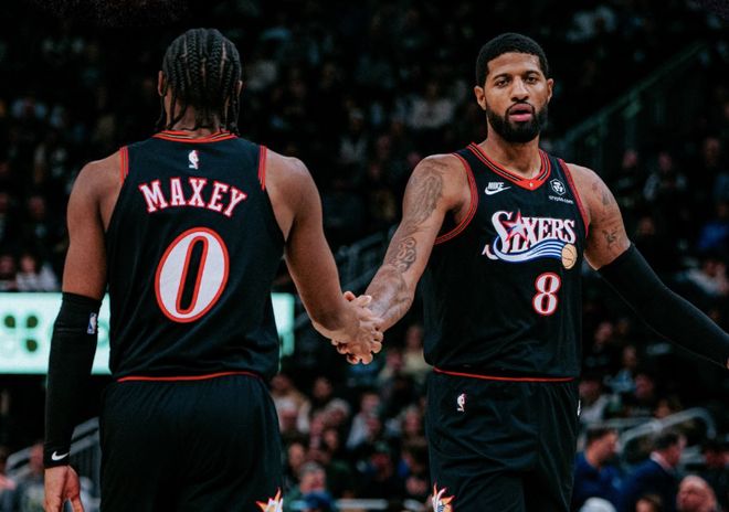 疯狂对飙！马克西轰54+9创4大纪录，雄鹿奇兵32+14迎生涯之夜