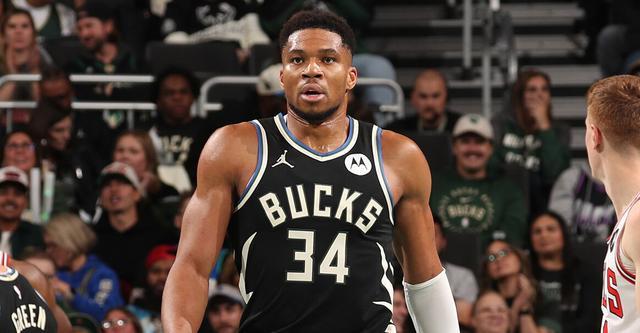 字母哥41+15+9布澤利斯20+8 雄鹿主場戰(zhàn)勝公牛