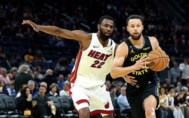 年薪5400萬，又一次受傷倒下！和總冠軍說再見吧，你真該被交易