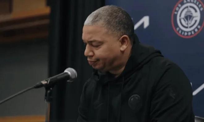 潰敗公牛！泰倫盧力挺祖巴茨，敷衍哈登時間，被柯林斯手感征服！