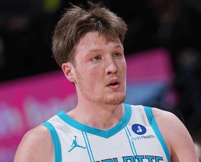 30分+32分+33分！聯(lián)盟第3！克神刷爆NBA紀錄，最佳新秀又有懸念了