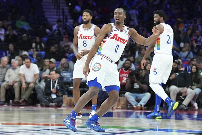 恩比德没准备好,乔治又受伤!哈登门徒惨败41分天才探花也被坑惨