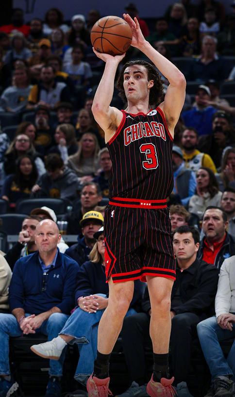 吉迪准三双难救主,西亚卡姆24+9+4+2+2+绝杀,步行者险胜公牛