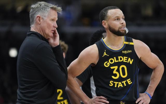 血战火箭库里伤退 勇士进攻退化为联盟最差一档