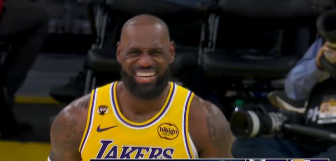 黃蜂18分贏湖人，卻也失去了跟詹皇擁抱的機會！老詹生氣扭頭就走