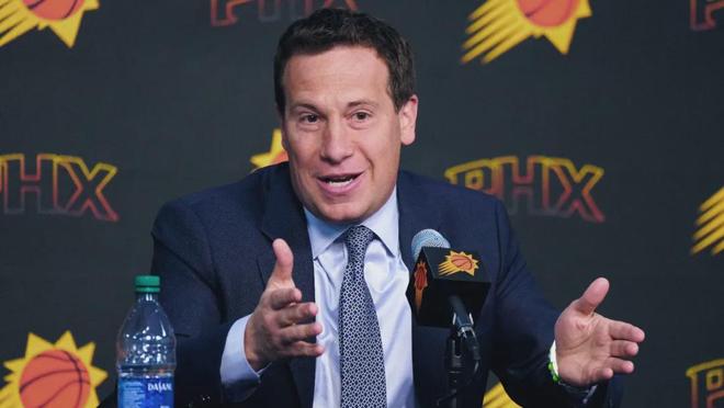 三巨头走了俩，联盟笑柄却起飞了