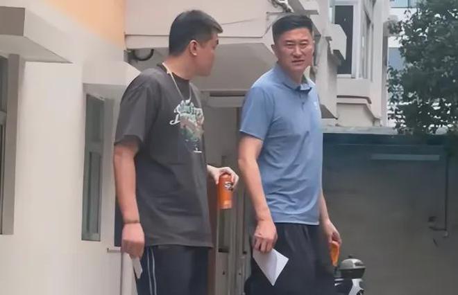 后院起火！广东男篮休赛期传一好一坏消息！新星闹离队，杜锋摊牌