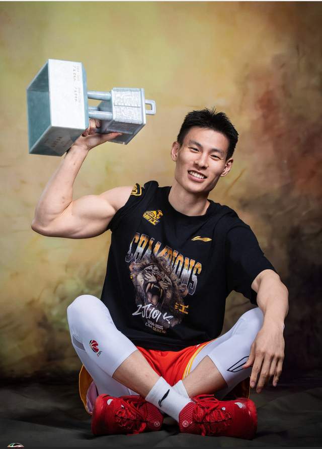 逆袭!林秉圣曾落选CBA被迫台湾便利店打工,广厦选中成总决赛奇兵