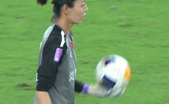 亚冠决赛杀出替补奇兵！陈晨7分钟3次神扑，八强战曾两扑点球