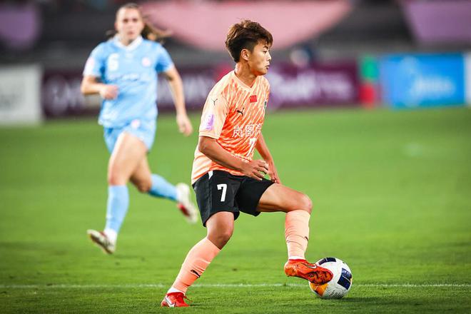 点球大战制胜！武汉6-5夺亚冠女足冠军创历史+进世俱杯 门神2扑点