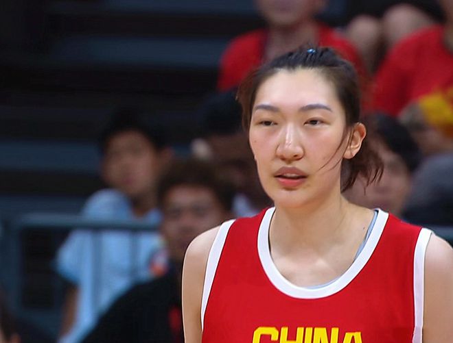 中国女篮战胜日本！18岁小将立功，但却暴露2大问题，教练需解决
