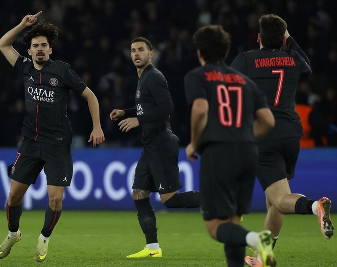 欧冠一夜综评：阿森纳赢下拜仁占榜首，姆巴佩四喜皇马却赢的艰难