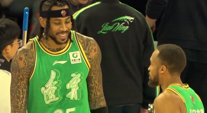 布朗首秀3+1!大莫6+5,大姜4分,威尔斯6分,奥利弗9分,辽篮领先4分