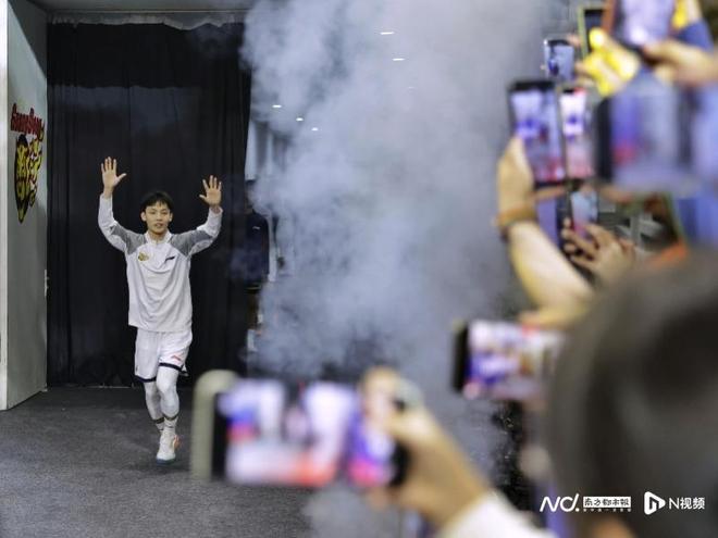 CBA新赛季将至，广东男篮重返争冠行列，广深两队焕新出征