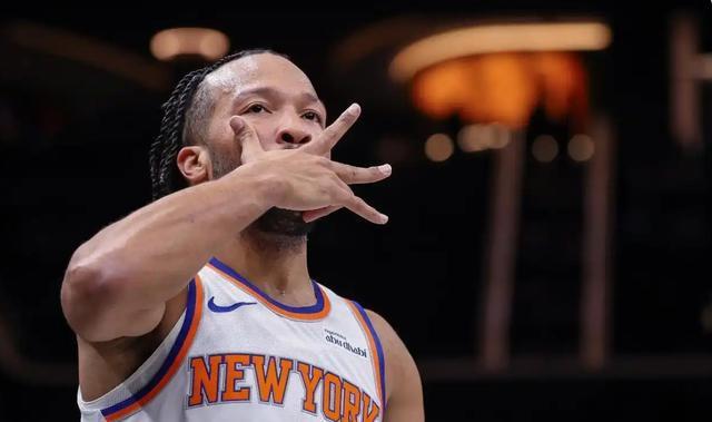 布伦森狂砍40分就是高大版的艾弗森 这表现要换字母哥吗？