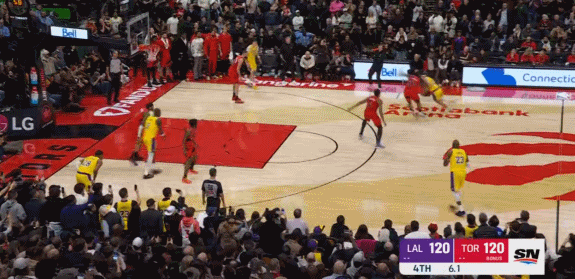 炸裂！詹姆斯助攻3分绝杀，终结1297上双纪录！